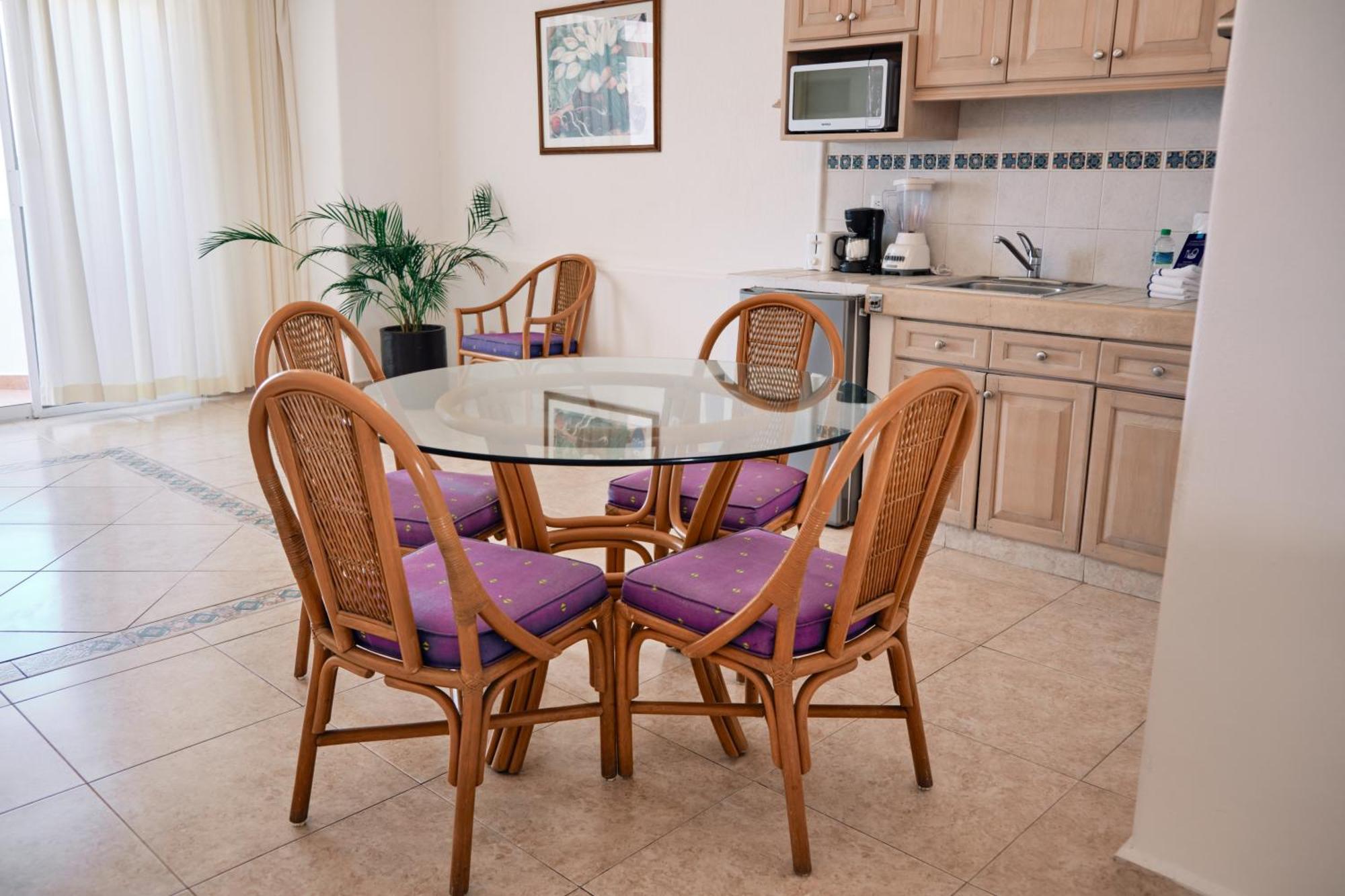 The Inn At Mazatlán Εξωτερικό φωτογραφία A dining room